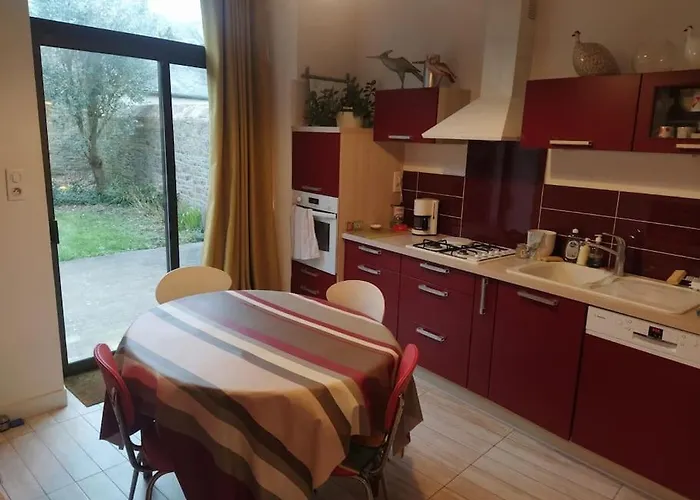 Feriehus Grande Maison De Avec Jardin - Baie Du Mont St Michel